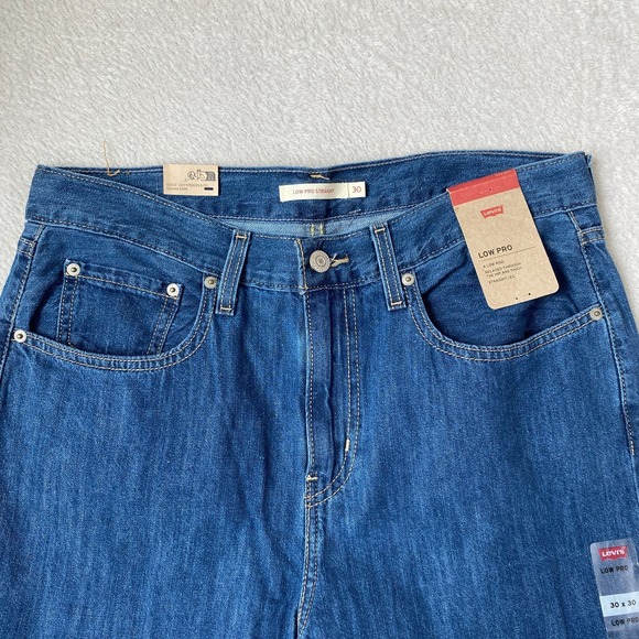 Levi's Low Pro Straight Leg Jeans Women 30x30 (33x30) Medium Wash NWT IRREGULAR - Picture 3 of 14
